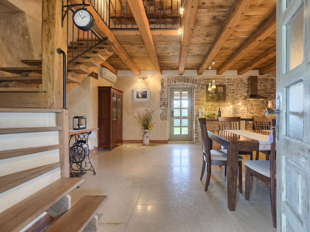 Holiday Home Hrelja - Roj418 By Interhome Zminj Экстерьер фото
