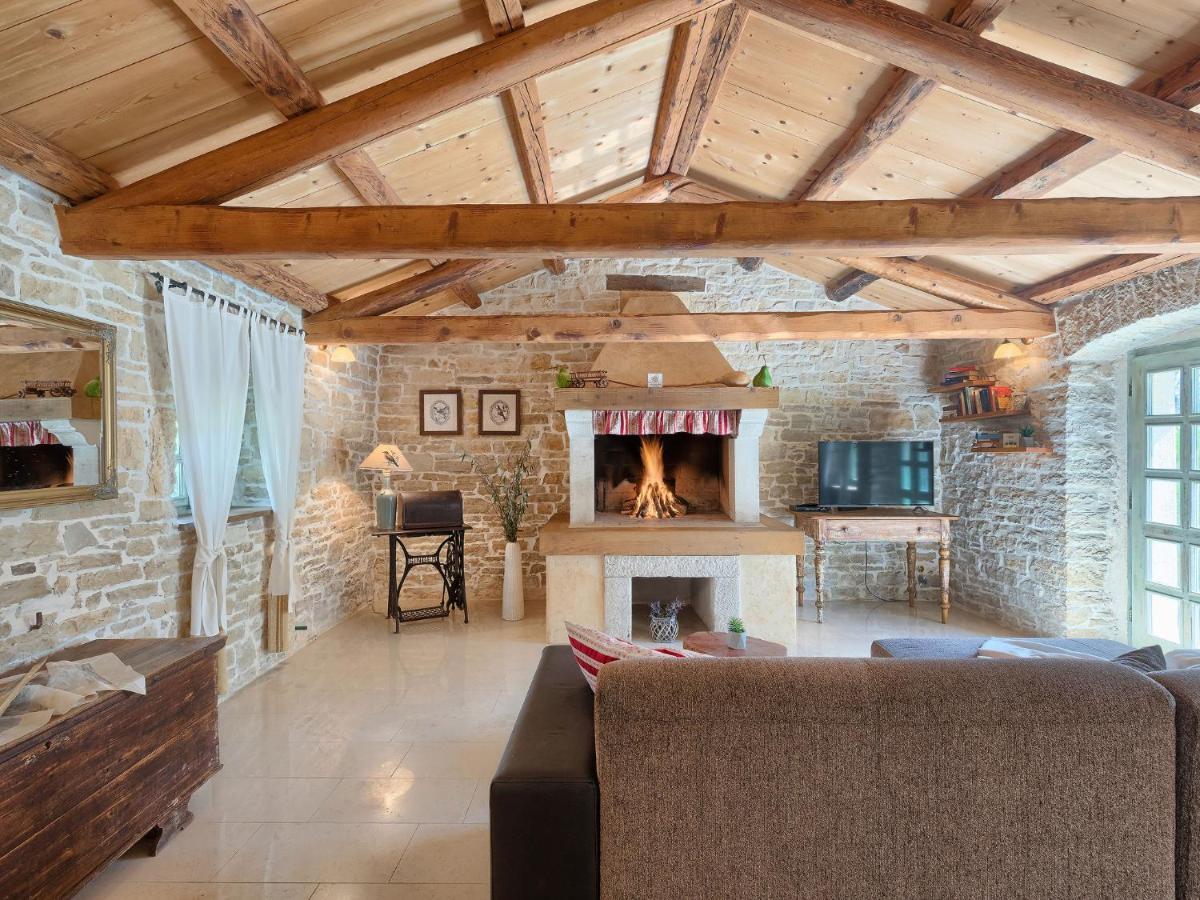 Holiday Home Hrelja - Roj418 By Interhome Zminj Экстерьер фото